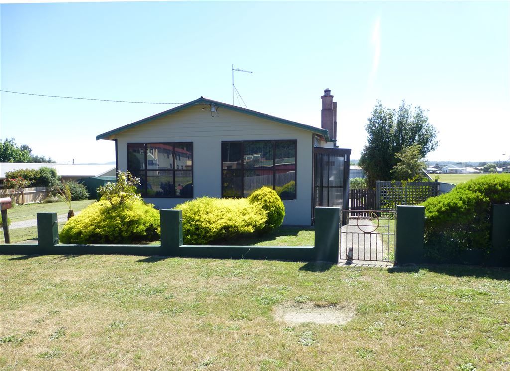 10 Fysh Street, Beaconsfield TAS 7270, Image 0