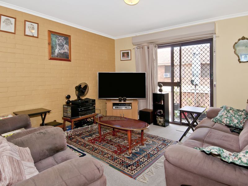 6/6 Cowper Avenue, Eagleby QLD 4207, Image 1