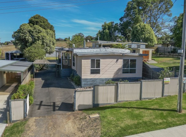 14 Railway Road, Neerim South VIC 3831