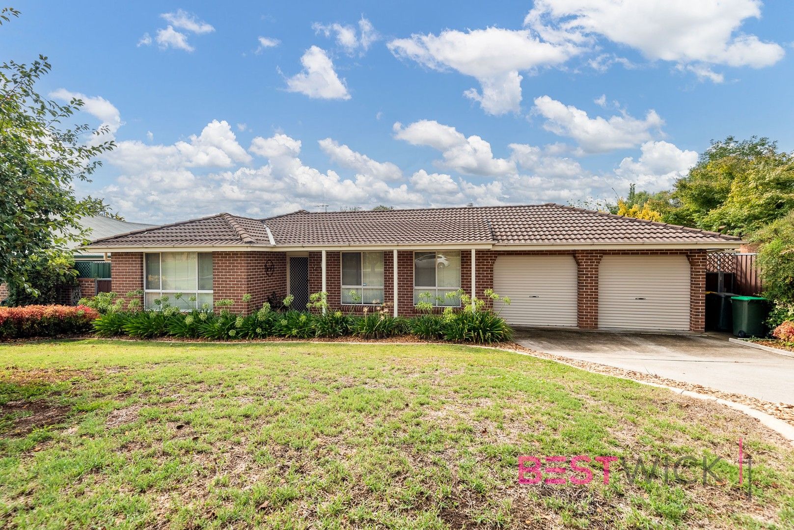 3 bedrooms House in 28 Wentworth Drive KELSO NSW, 2795