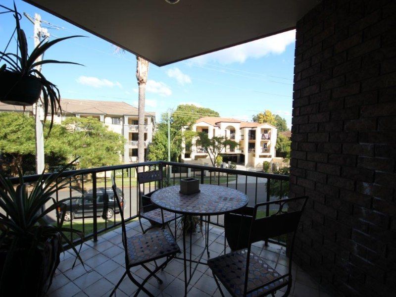 4/134 Macquarie Street, St Lucia QLD 4067, Image 2