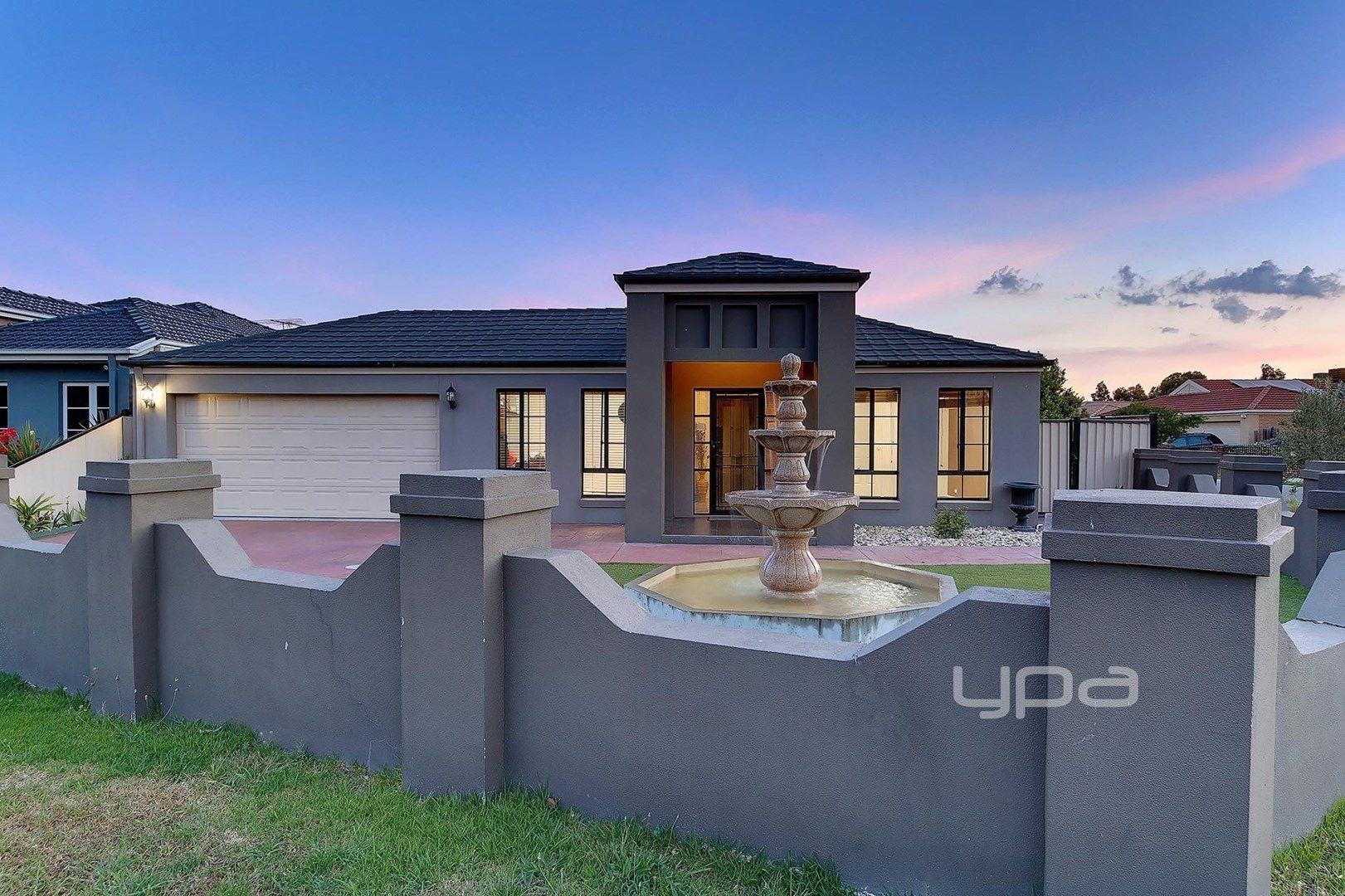 10 Tiffany Crescent, Roxburgh Park VIC 3064, Image 0