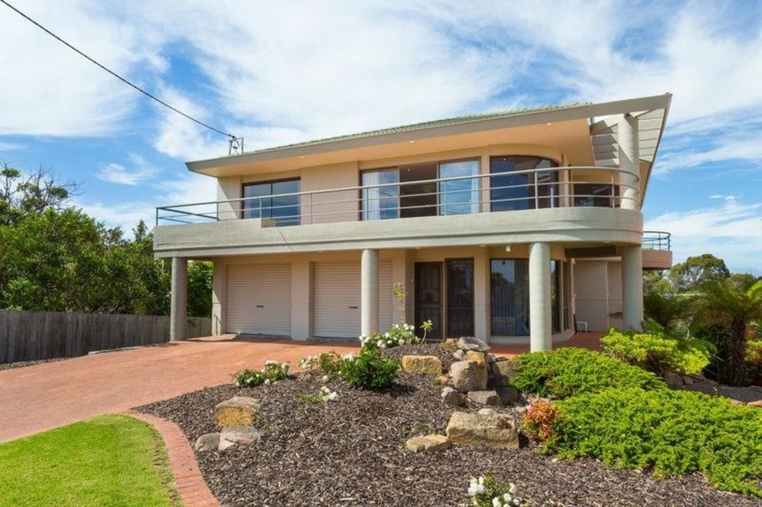 10 Lakeview Avenue, Merimbula Property History & Address Research Domain