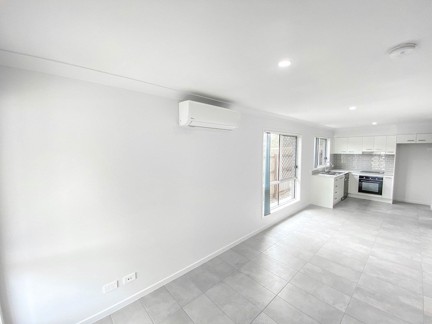 3 bedrooms Duplex in 1/10 Alexandrina Street MORAYFIELD QLD, 4506