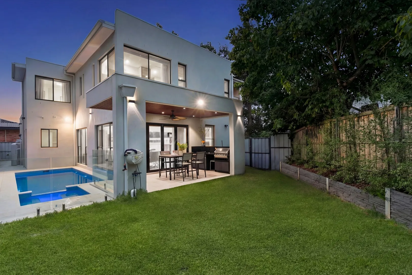 House in Sydney, Cherrybrook - View 2