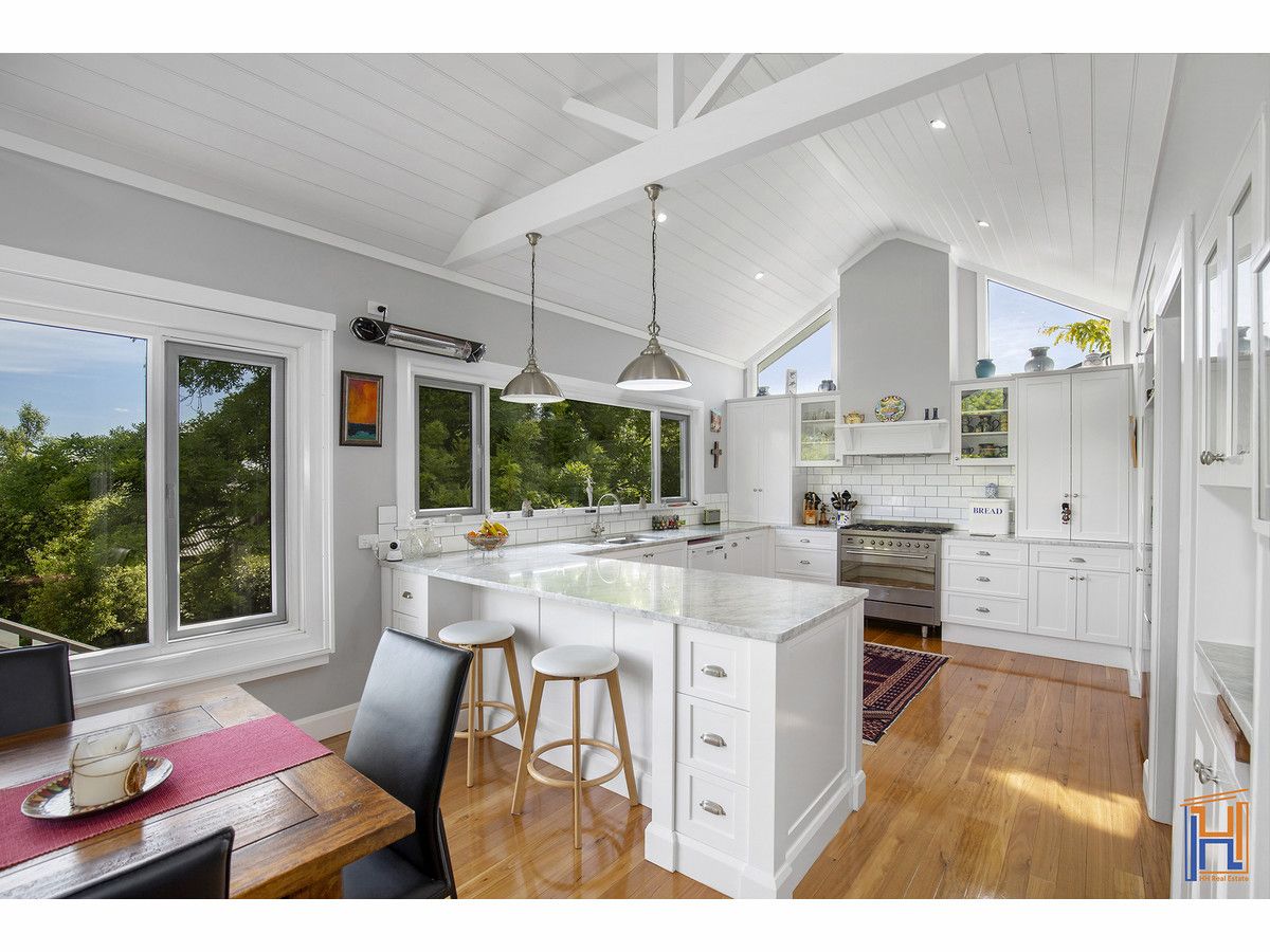 35 Garibaldi Street, Armidale NSW 2350 Domain