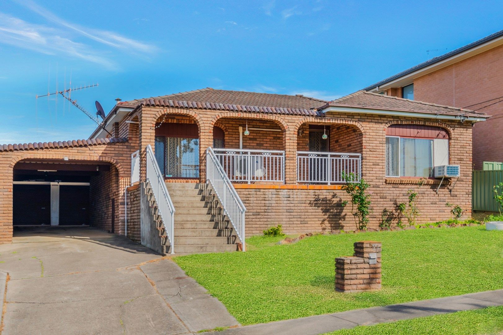 27 Flinders Street, Fairfield West NSW 2165, Image 0