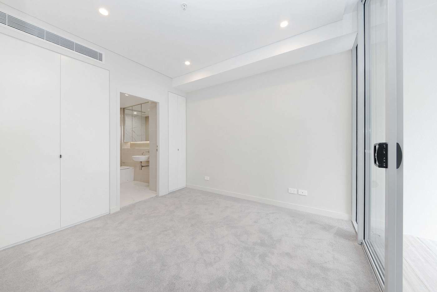 305/350 Oxford Street, Bondi Junction NSW 2022, Image 2