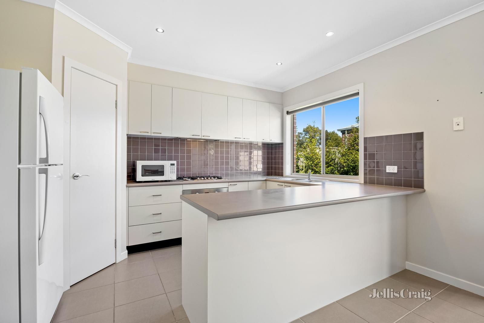 11/146 Mansfield Avenue, Mount Clear VIC 3350, Image 2