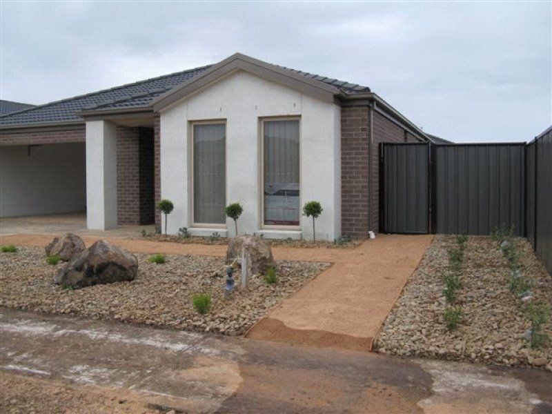 4 bedrooms House in 4 Calita Avenue TARNEIT VIC, 3029