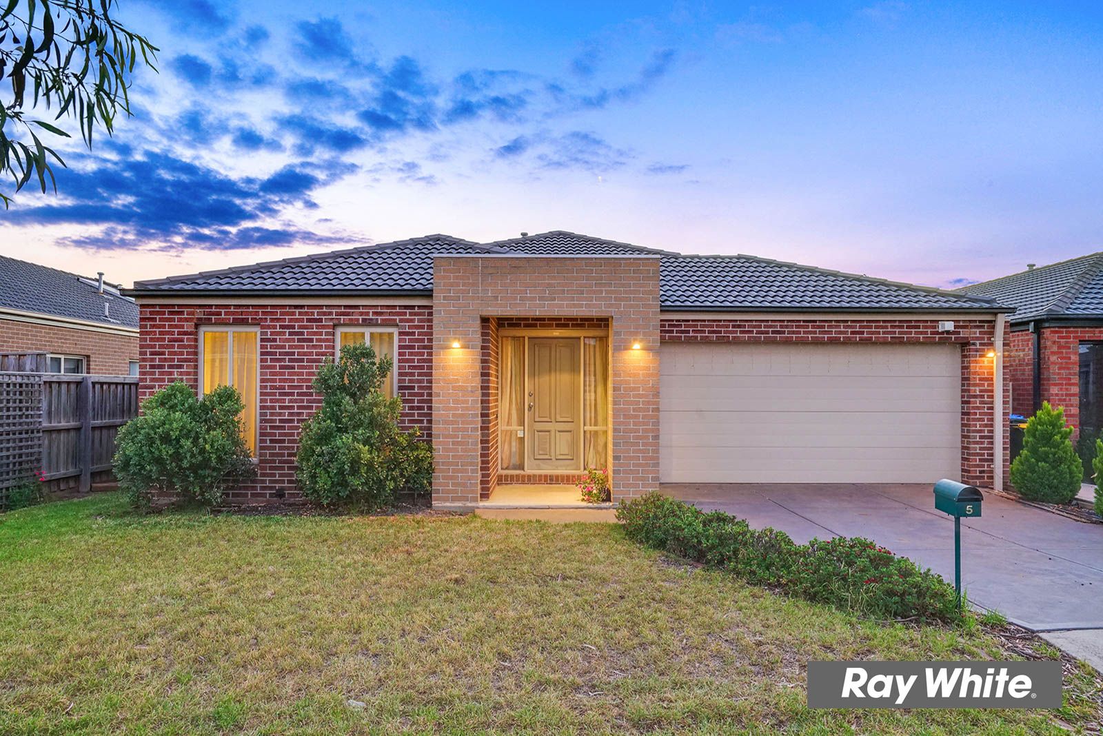 5 Sinclair Crescent, Tarneit VIC 3029