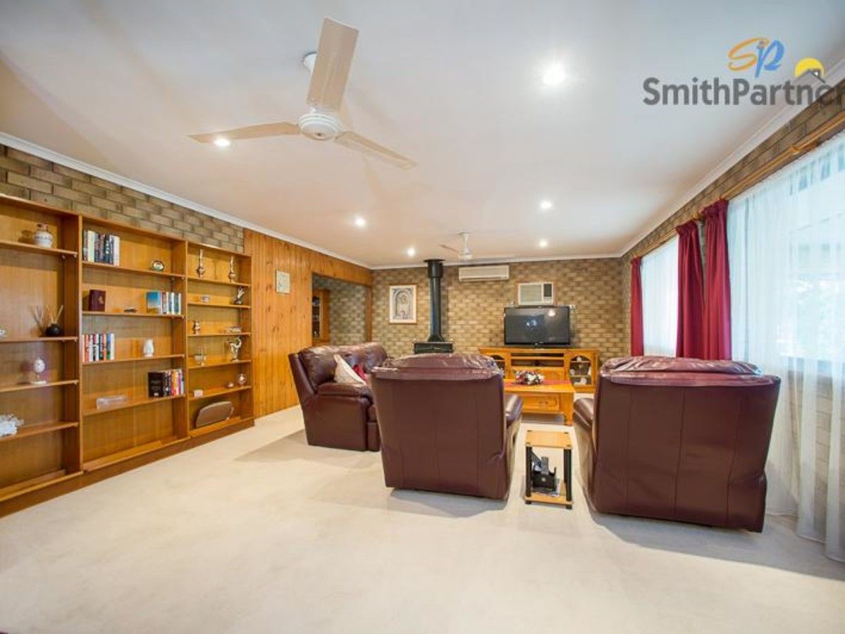 47 Lomalinda Drive, Craigmore SA 5114, Image 2