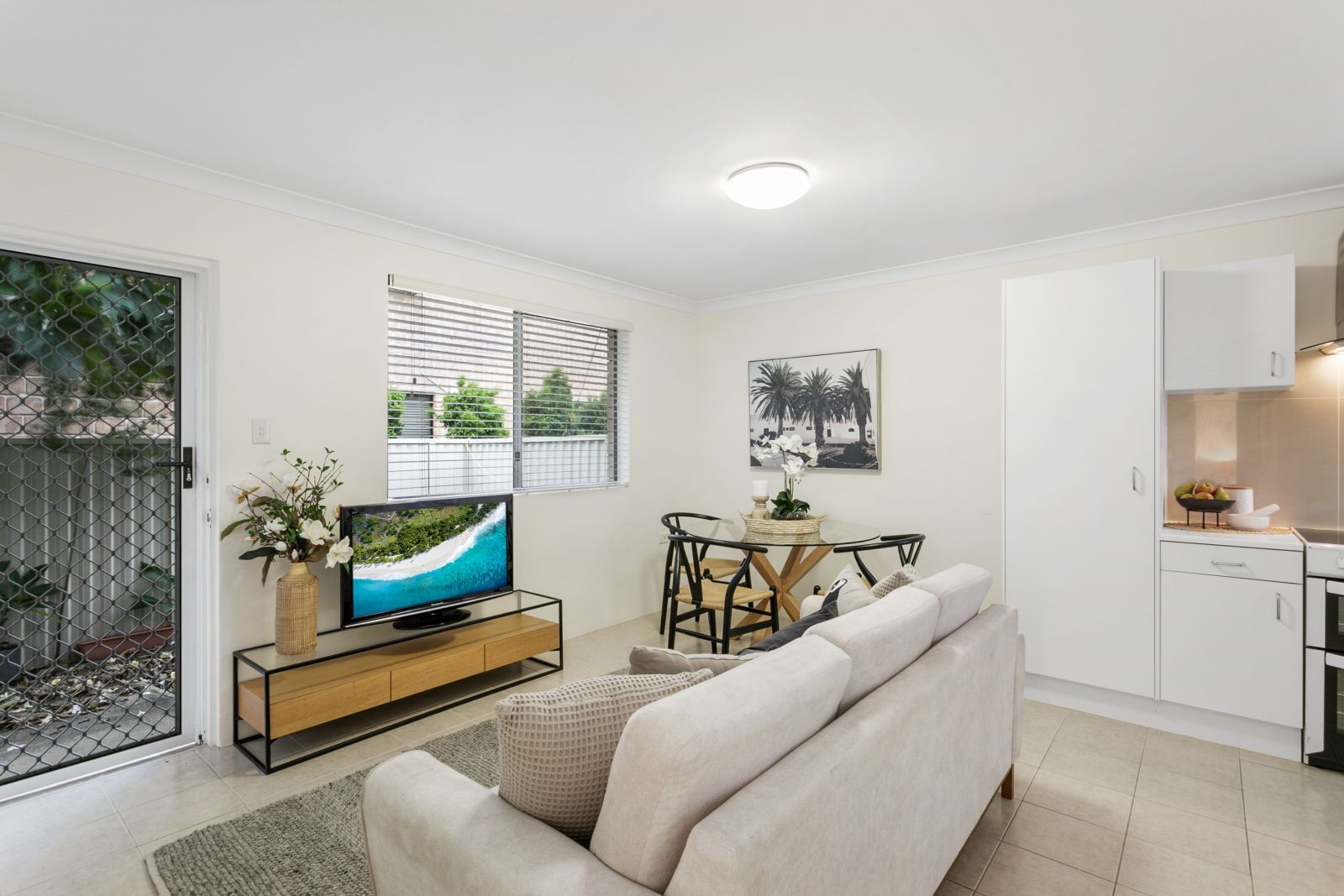 3/32 Georgina Street, Woody Point QLD 4019, Image 2