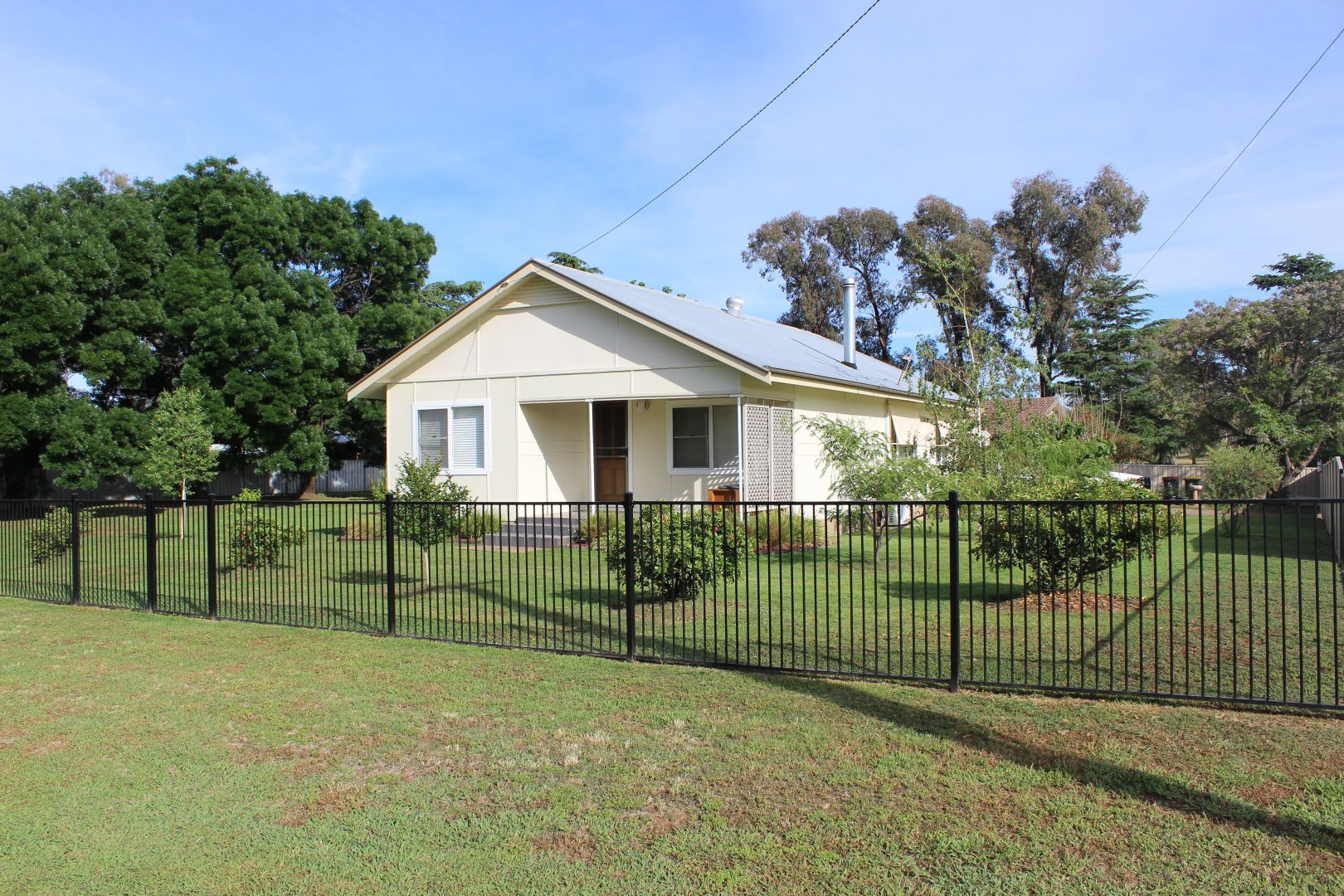 17 Creek Street, Cudal NSW 2864, Image 1