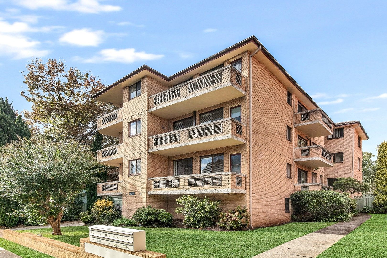 2 bedrooms Apartment / Unit / Flat in 2/33-35 George Street MORTDALE NSW, 2223