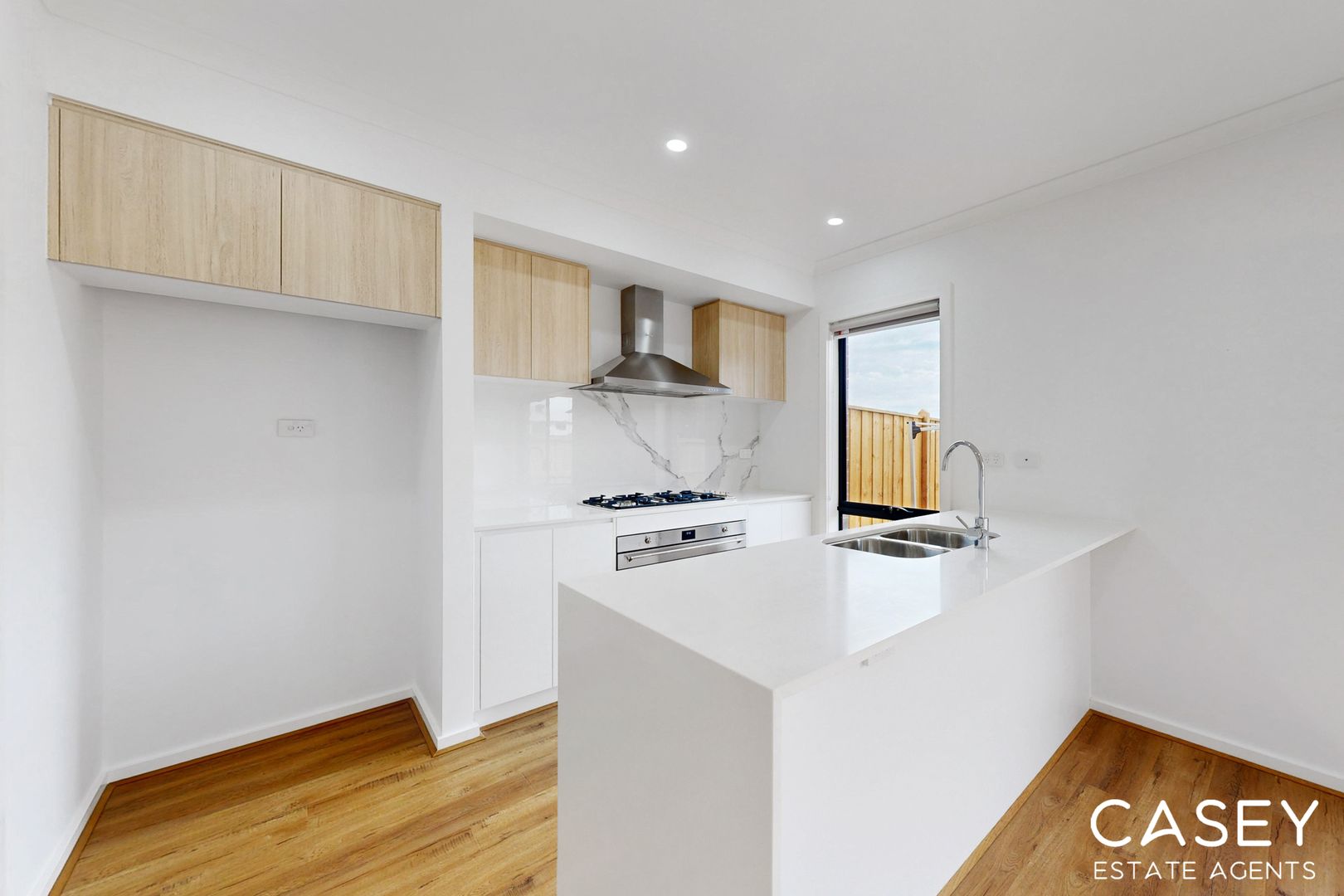 34 Spindle Street, Clyde North VIC 3978, Image 1