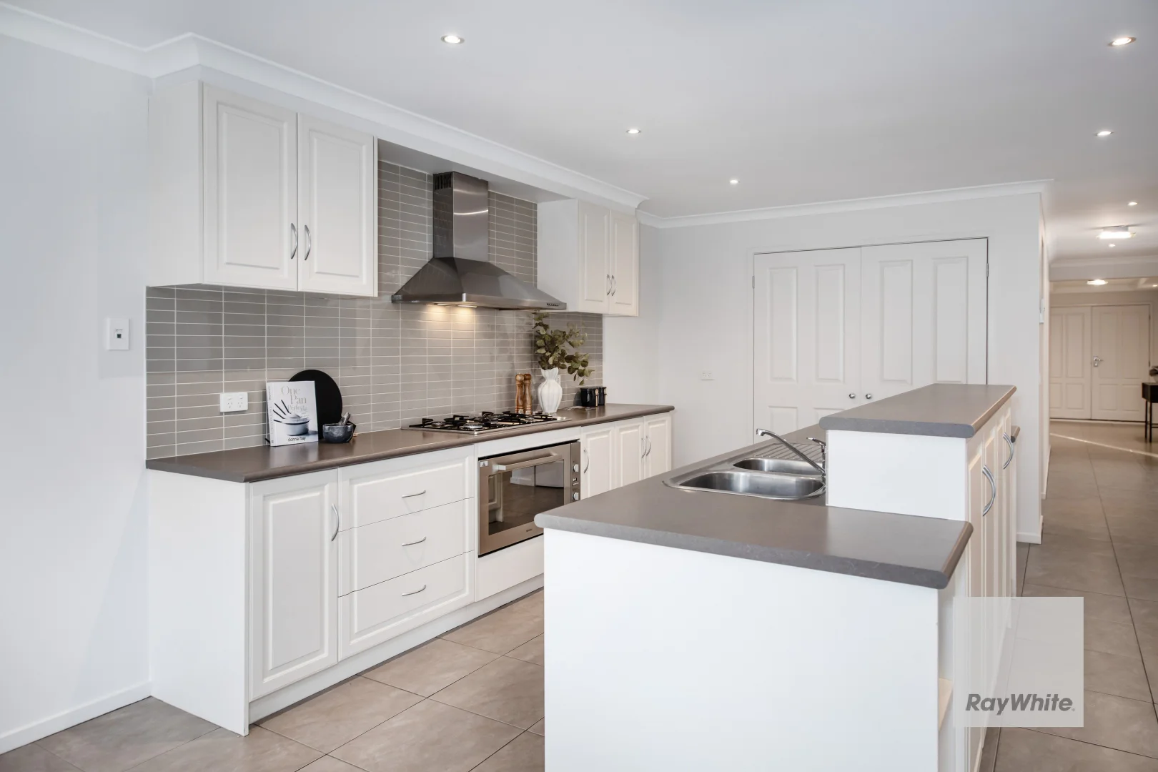 Additional image 8 of 6 Clarence Way, Taylors Hill VIC 3037