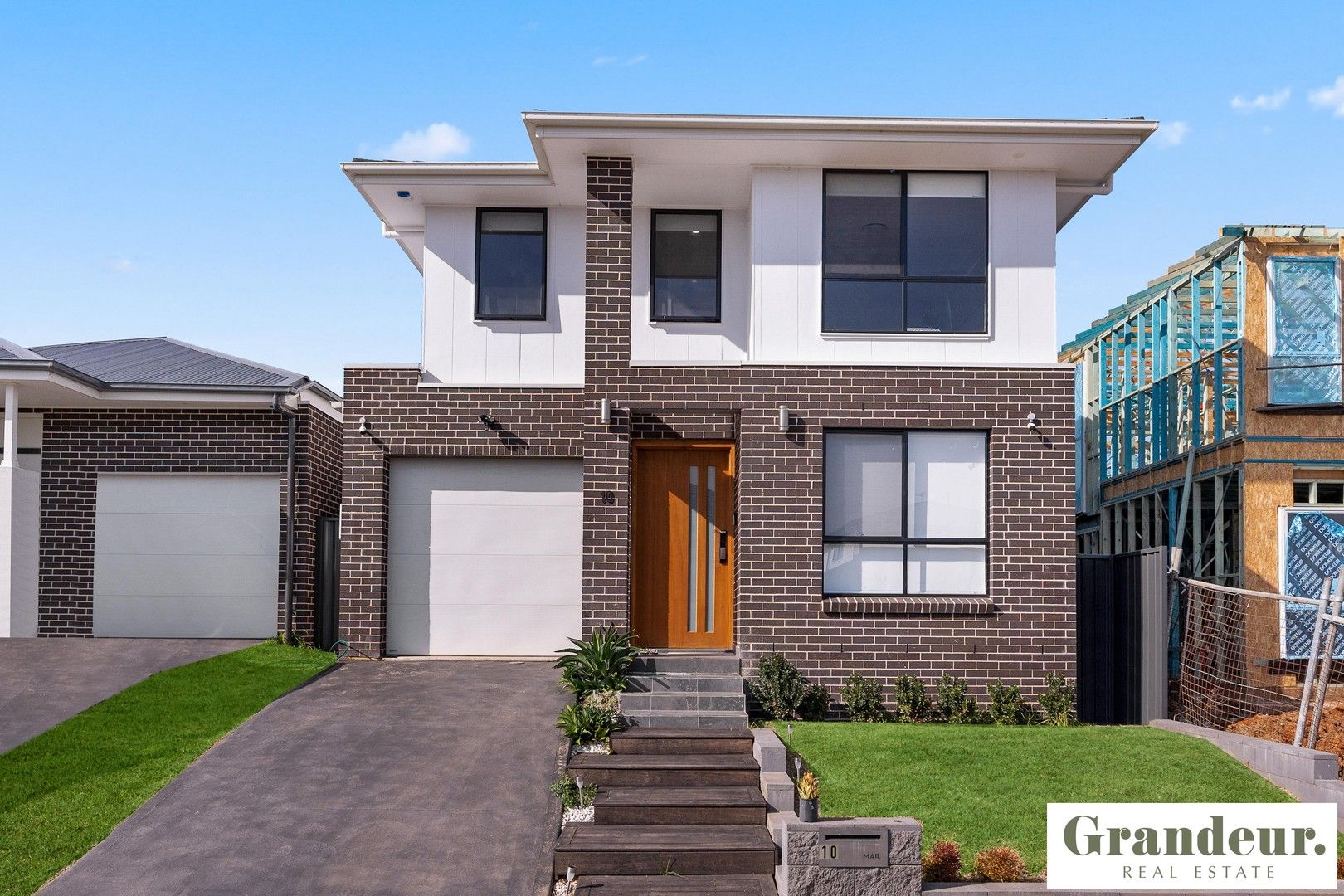 4 bedrooms House in 10 Boxthorn Avenue LEPPINGTON NSW, 2179