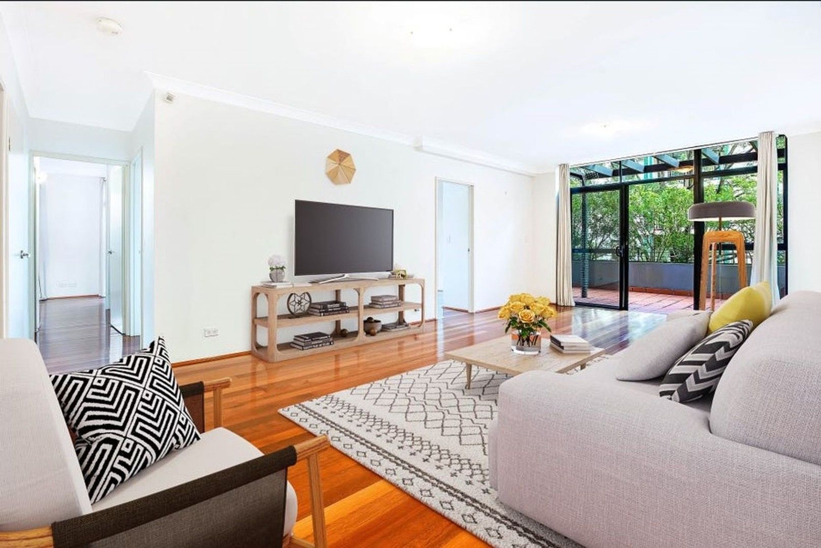 3 bedrooms Apartment / Unit / Flat in 102/6-8 Freeman Road CHATSWOOD NSW, 2067