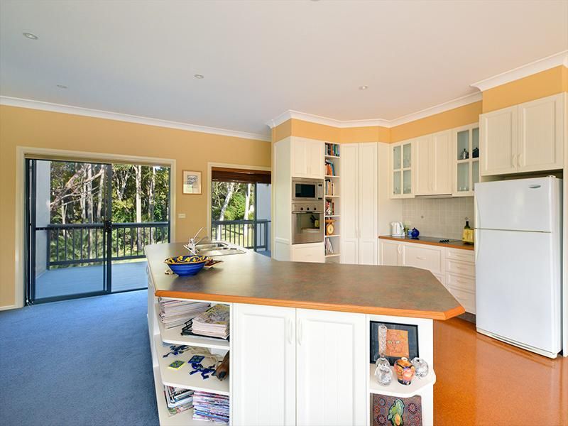 10 Noorooma Crescent, Narooma NSW 2546, Image 1