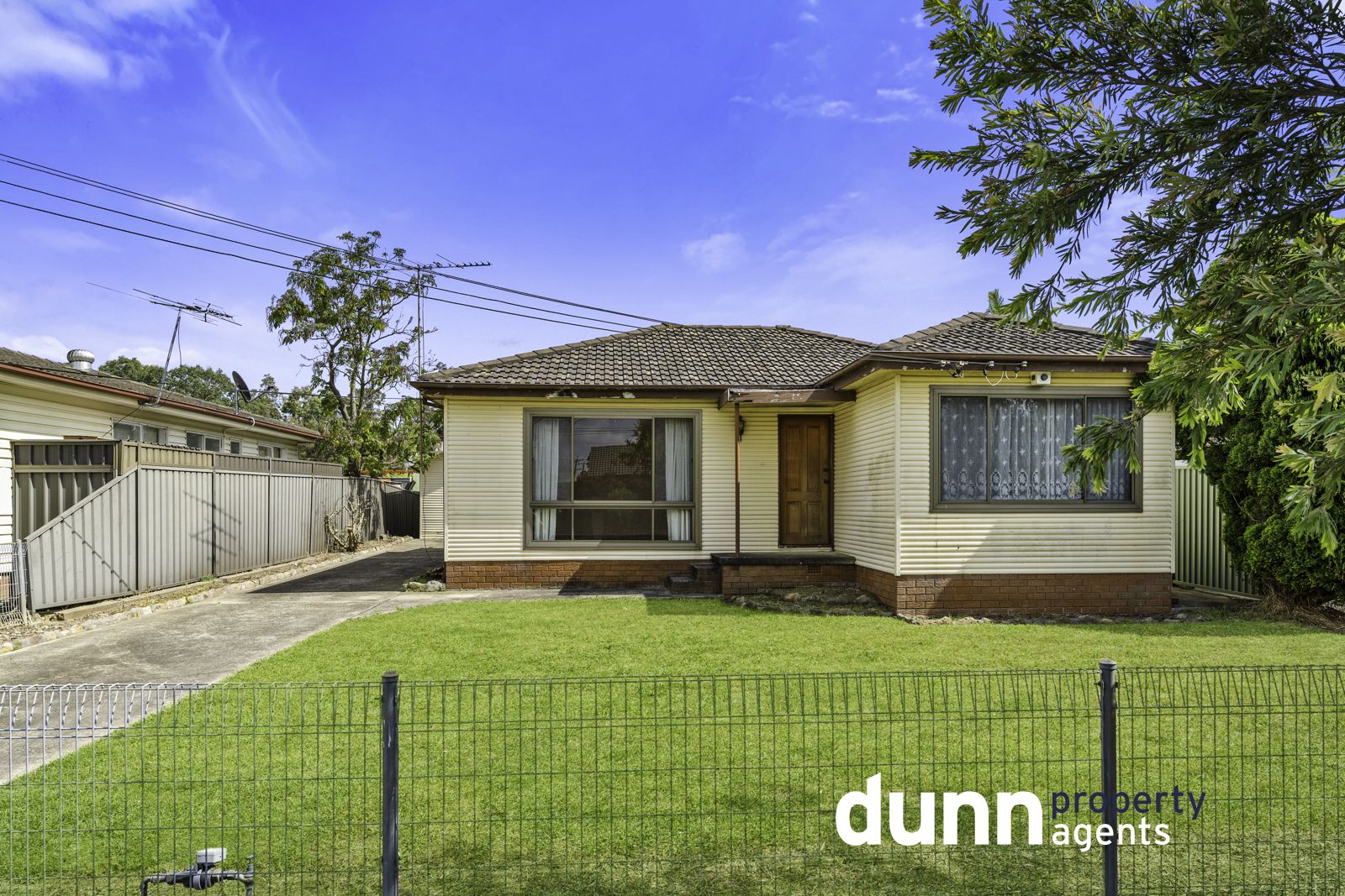3 bedrooms House in 121 Medley Ave LIVERPOOL NSW, 2170