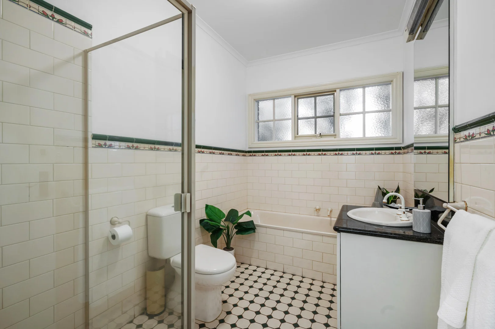 Additional image 9 of 28 Iris Street, Burwood VIC 3125