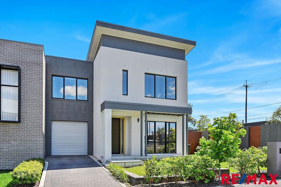 2 HUNTINGDALE GLADE, Blacktown NSW 2148, Image 0