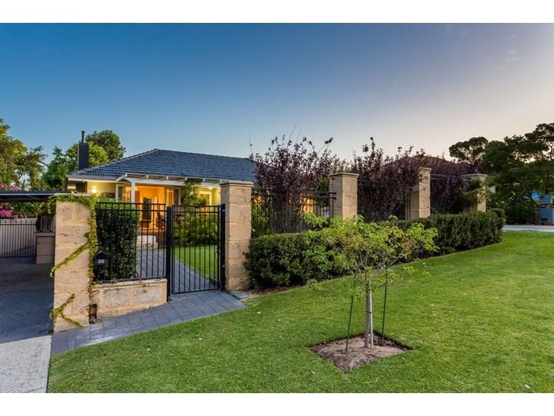 20 Birdwood Road, Melville WA 6156