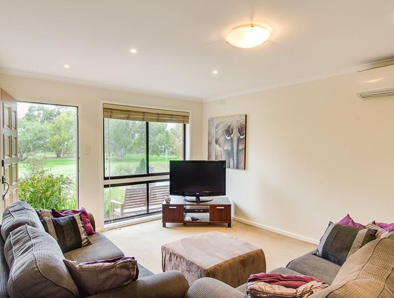 1/12 Mortimer Street, Werribee VIC 3030, Image 2