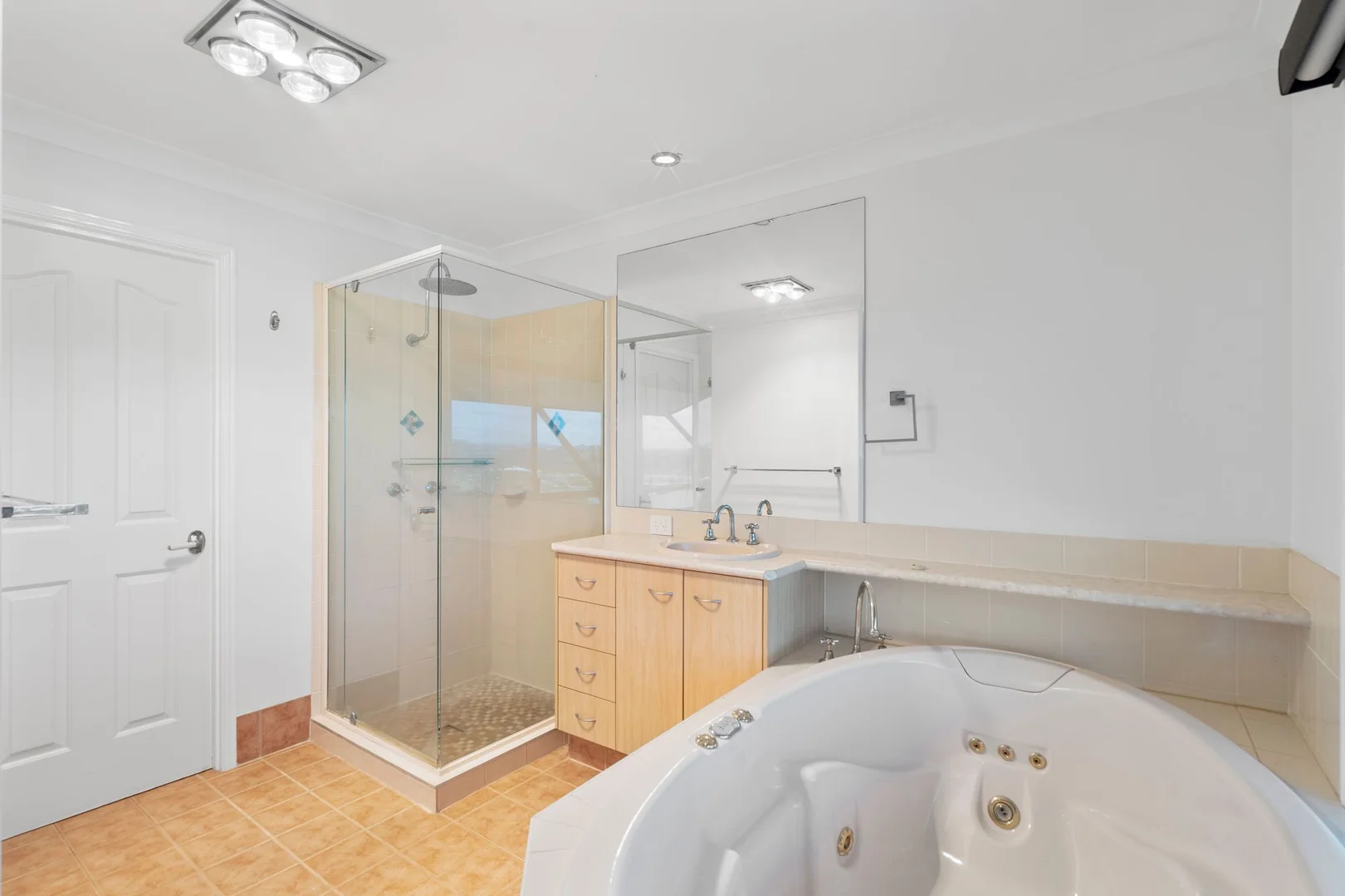 Additional image 11 of 16 St Andrews Way, Banora Point NSW 2486