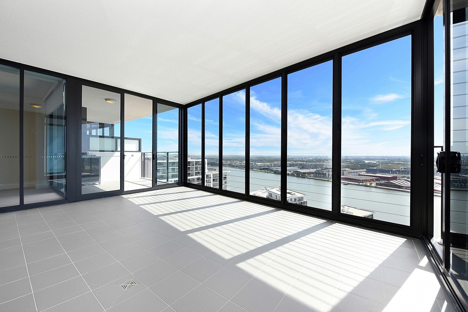 3 bedrooms Apartment / Unit / Flat in 1705/63 Shoreline Drive RHODES NSW, 2138