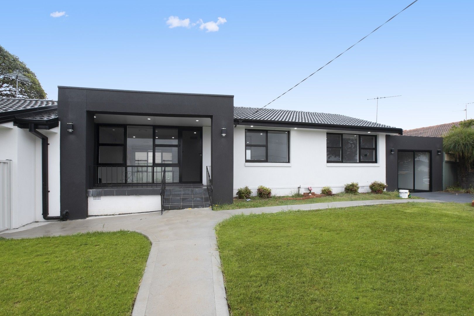 4 bedrooms House in 2 Corryong Street FAIRFIELD WEST NSW, 2165