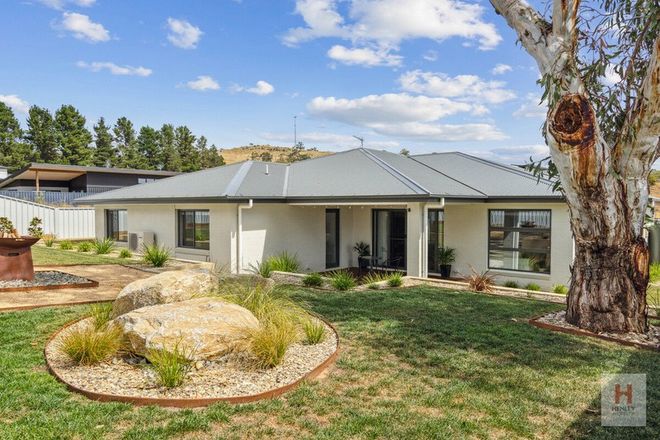 Picture of 9 Willow Bay Place, JINDABYNE NSW 2627