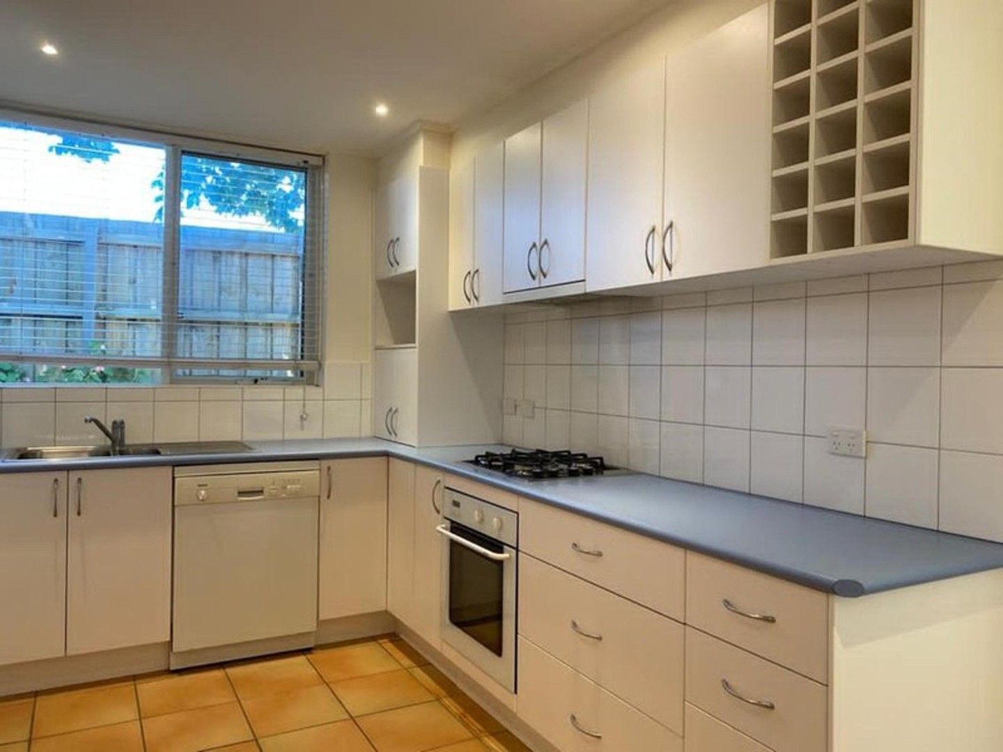 2 bedrooms Apartment / Unit / Flat in 10/69 Wattle Rd HAWTHORN VIC, 3122