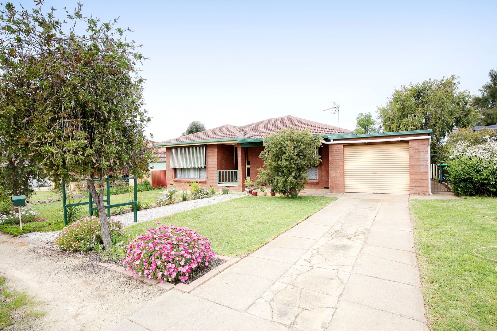 20 Dunn Avenue, Forest Hill NSW 2651, Image 1