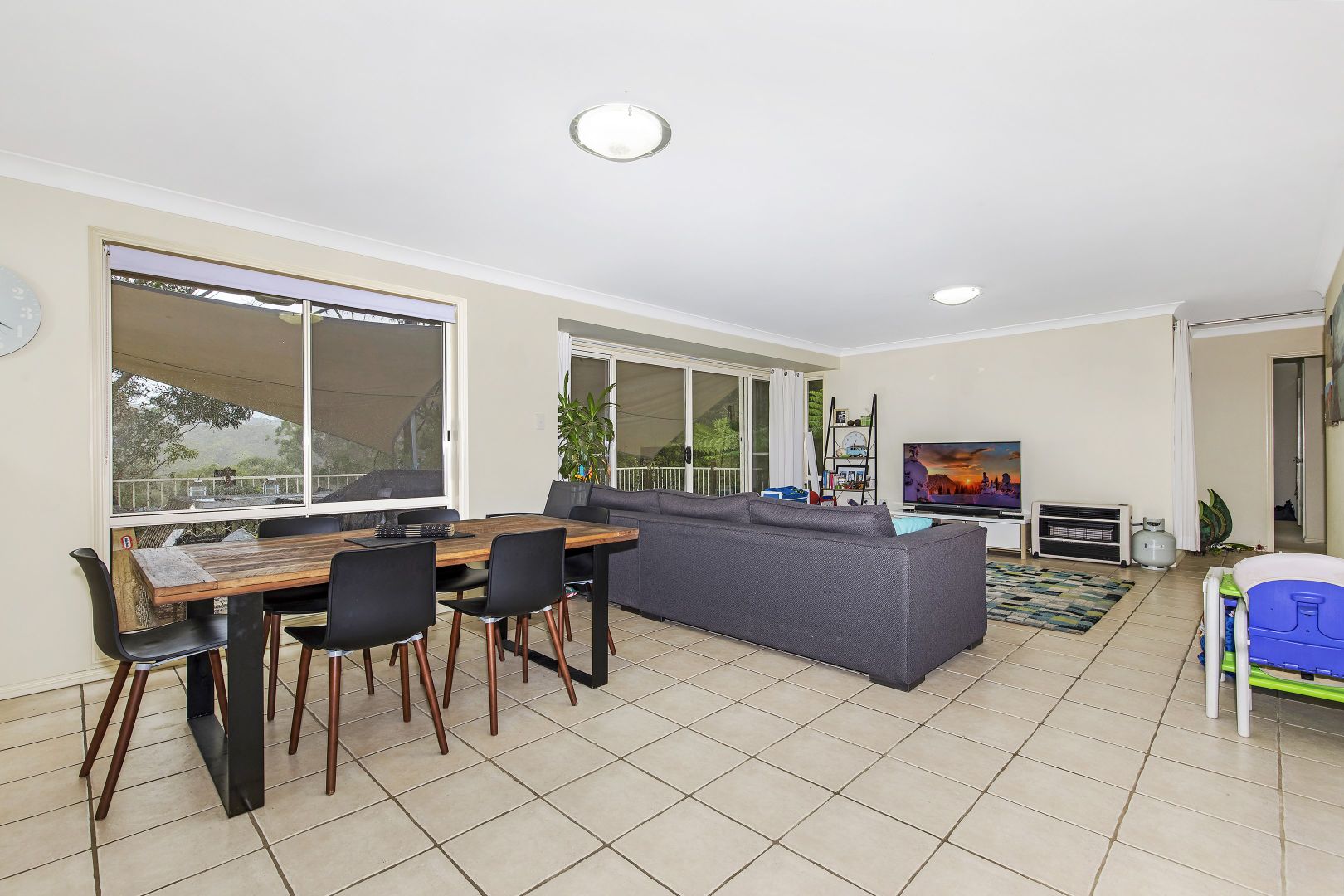 370 The Entrance Road, Erina Heights NSW 2260, Image 2