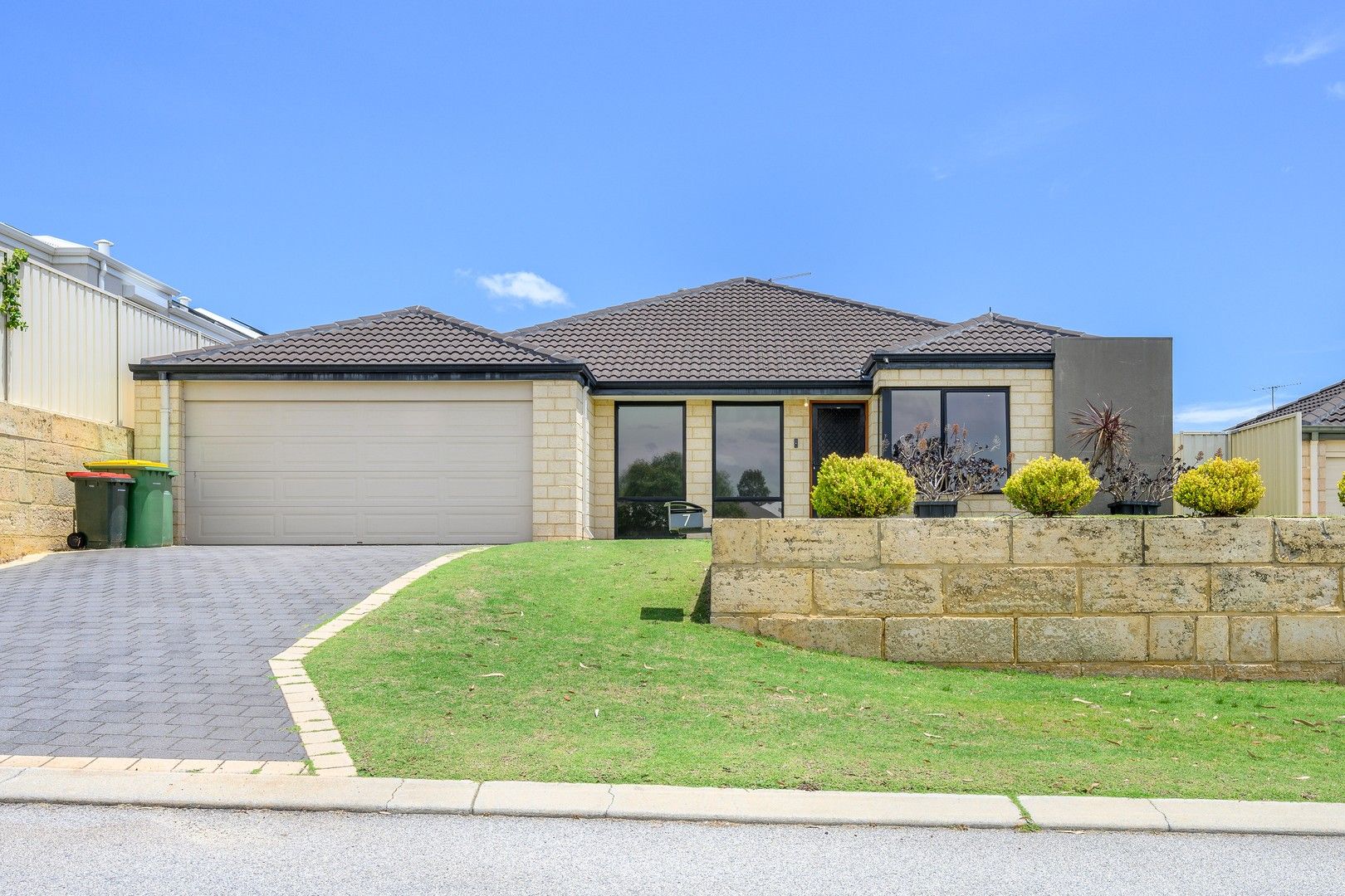 4 bedrooms House in 7 Dennis Retreat BALDIVIS WA, 6171