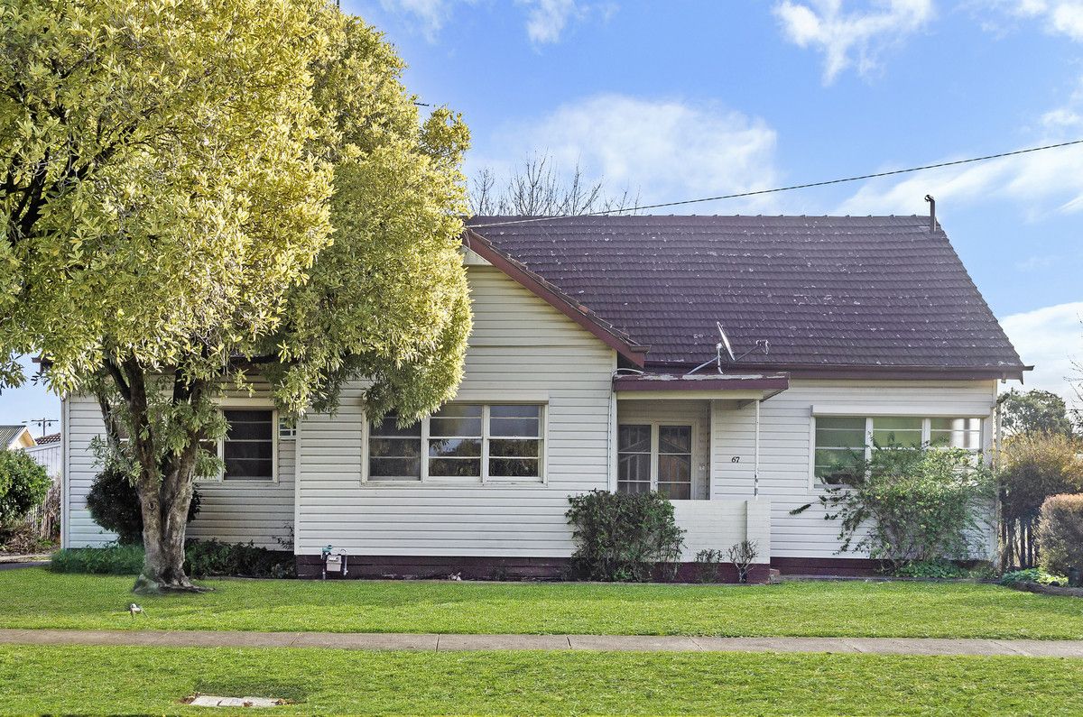 4 bedrooms House in 67 Park Street HAMILTON VIC, 3300