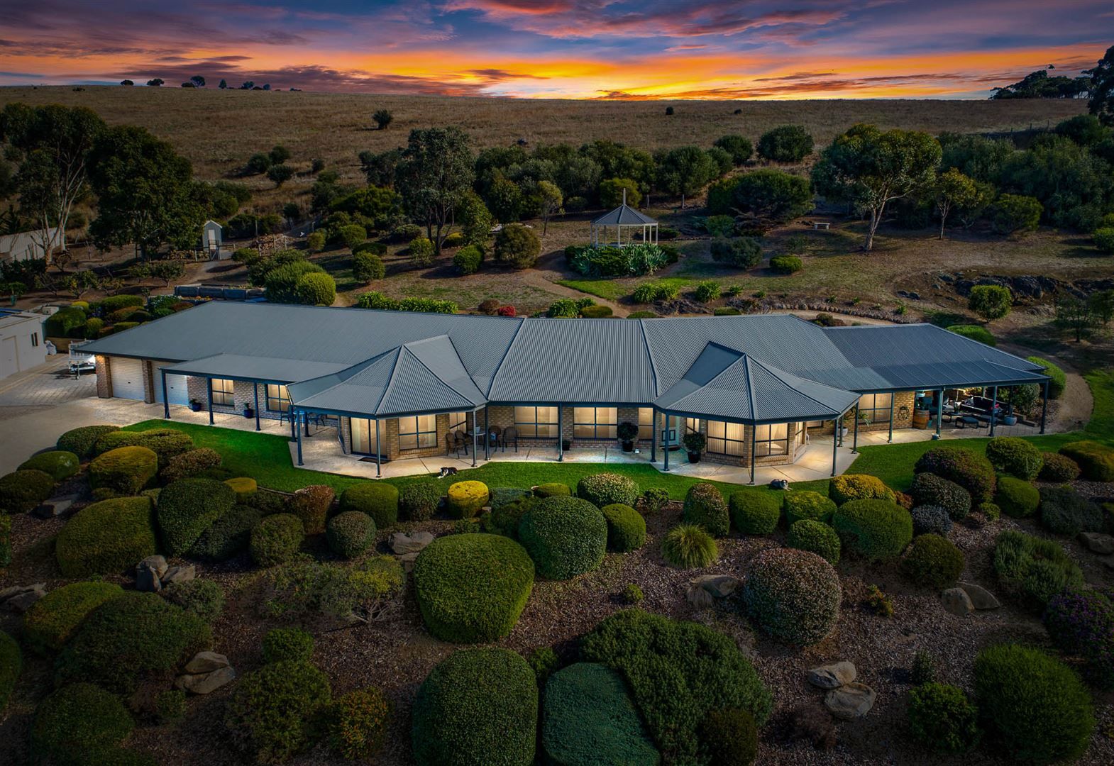 5 bedrooms Acreage / Semi-Rural in 31-37 Shields Crescent ENCOUNTER BAY SA, 5211
