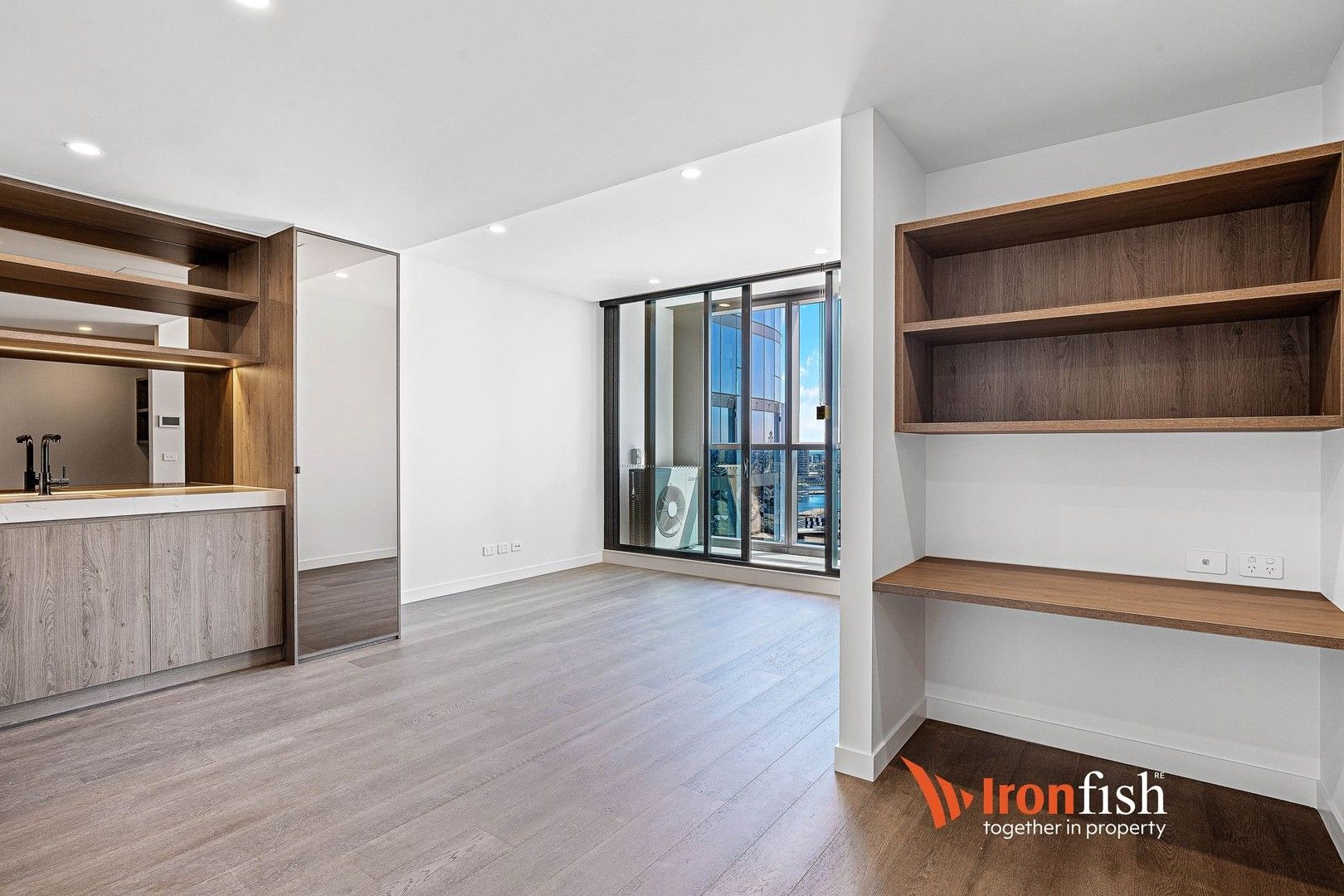 1 bedrooms Apartment / Unit / Flat in 1414/105 Batman Street WEST MELBOURNE VIC, 3003