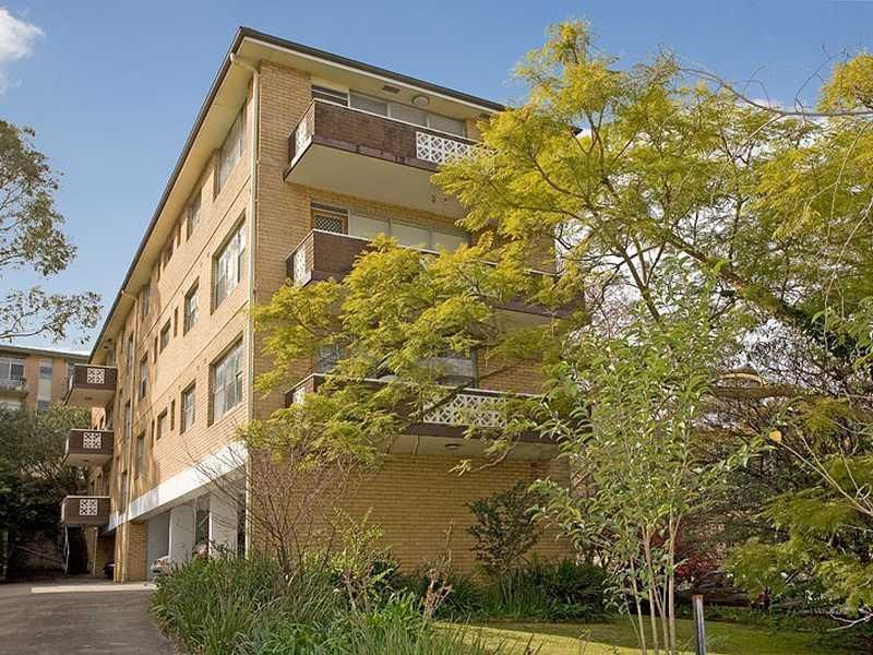 3 bedrooms Apartment / Unit / Flat in 4/1 Gillies Street WOLLSTONECRAFT NSW, 2065