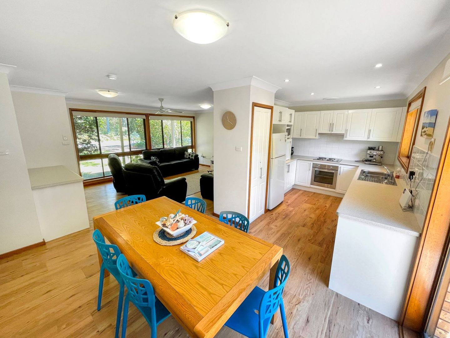 27 Tuloa Avenue, Hawks Nest NSW 2324, Image 2