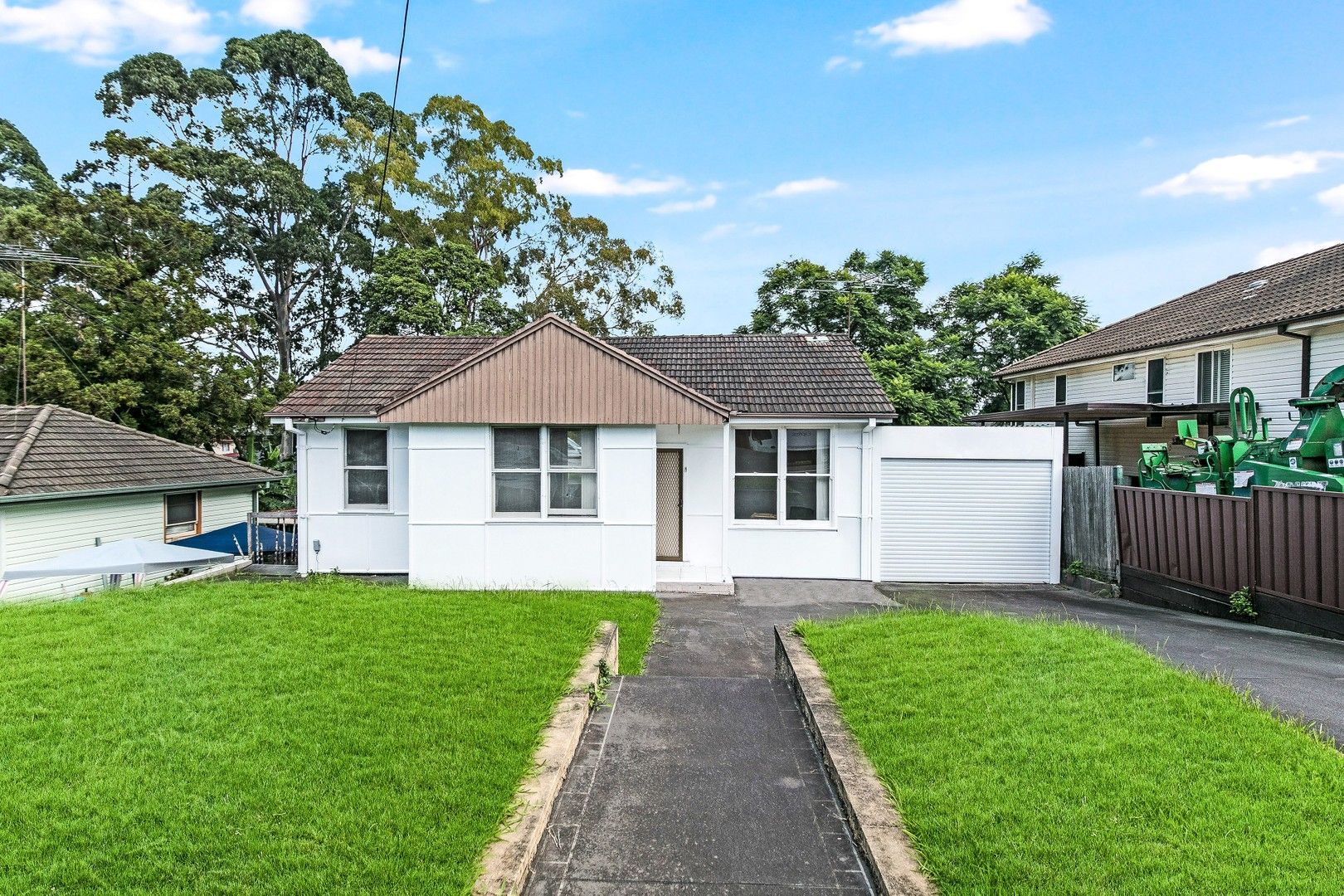 3 bedrooms House in 98 Bonds Road PEAKHURST NSW, 2210