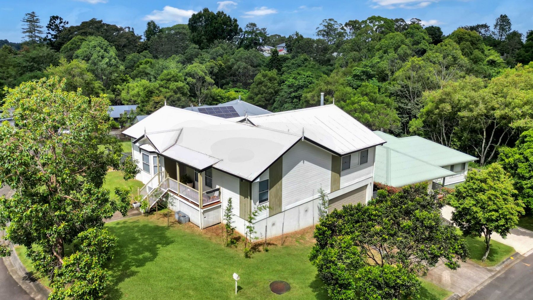 5 bedrooms House in 24 Wongabel Street MALENY QLD, 4552