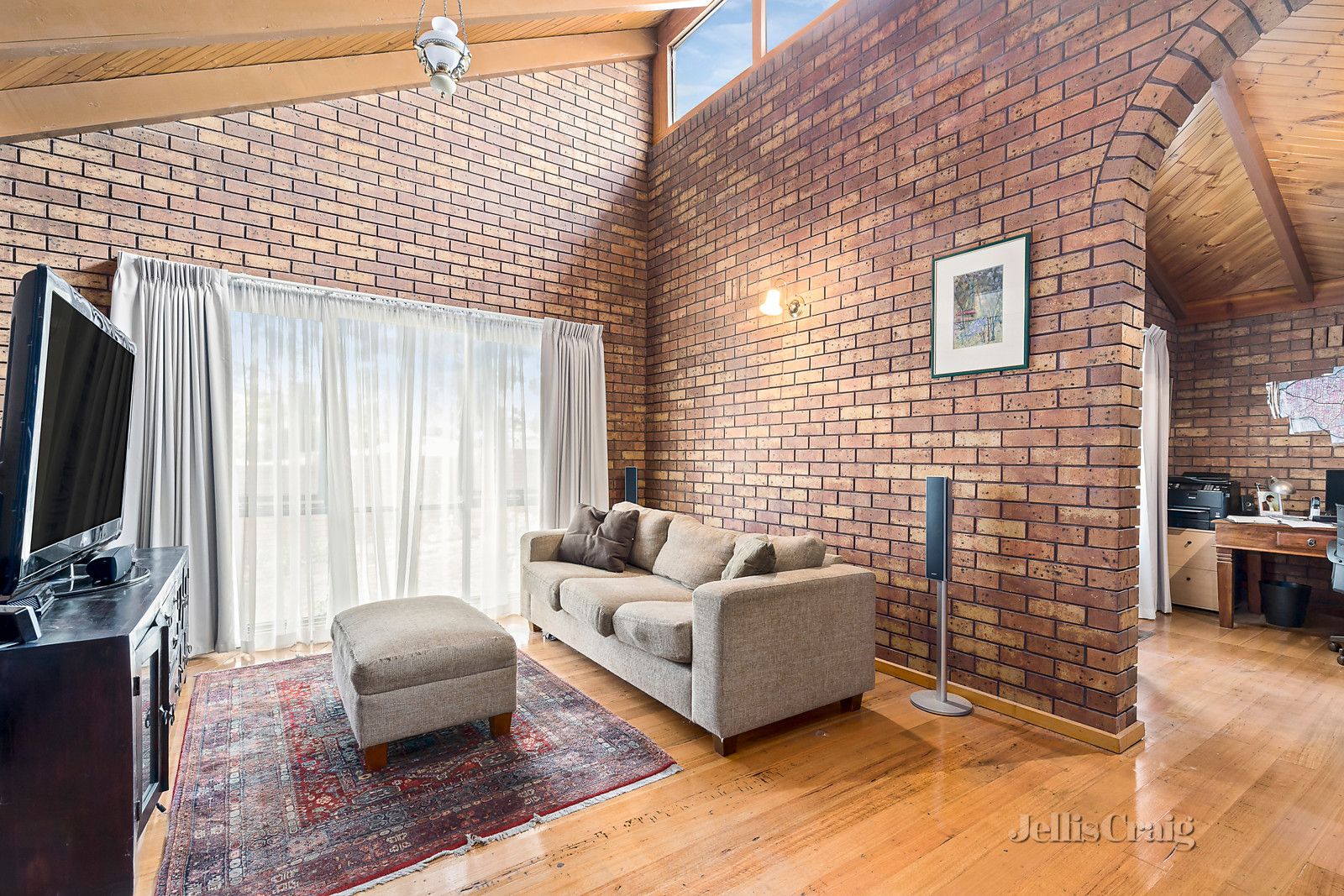 5 Thomson Drive, Rosanna VIC 3084, Image 2