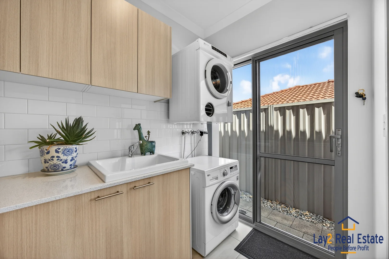 Additional image 10 of 2/8A Roberts Street, Bayswater WA 6053