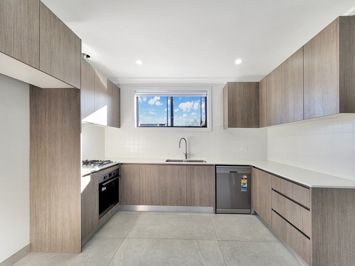 2 bedrooms House in 61B Noble Avenue GREENACRE NSW, 2190