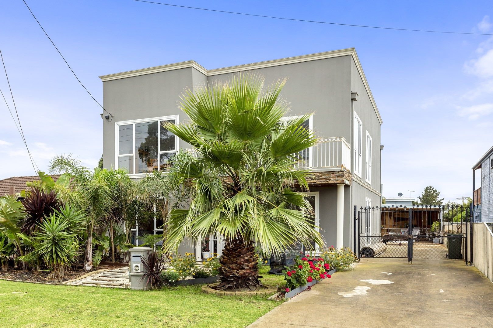 4 bedrooms House in 18 Gilbert Street ST LEONARDS VIC, 3223