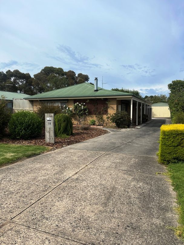 2 bedrooms House in 18 Alexandra Avenue KOO WEE RUP VIC, 3981