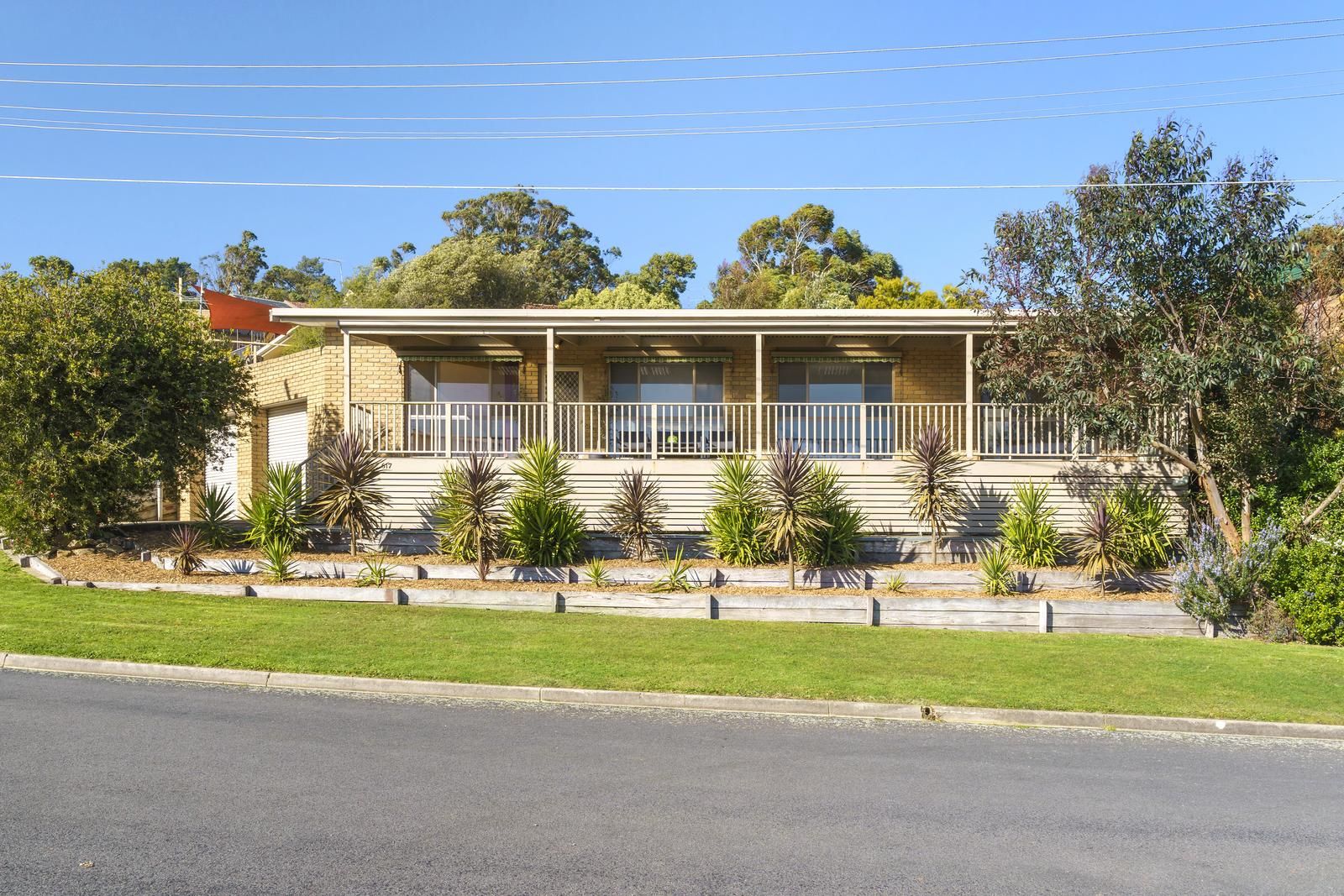 617 Laurie Street, Golden Point VIC 3350, Image 0